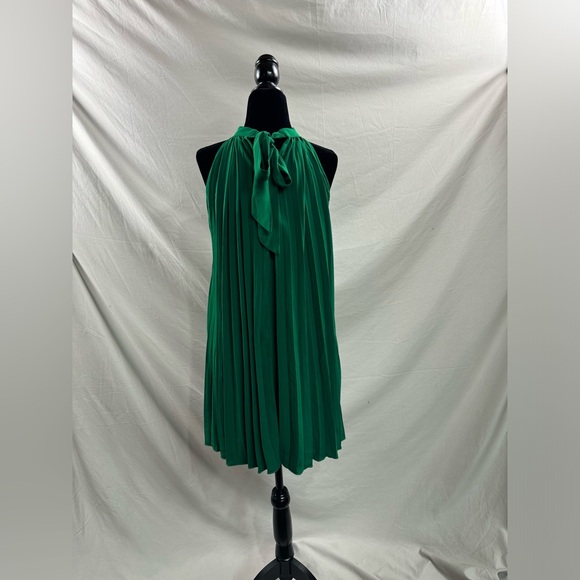 Green Tie Back Pleated Halter Dress - Picture 8 of 8